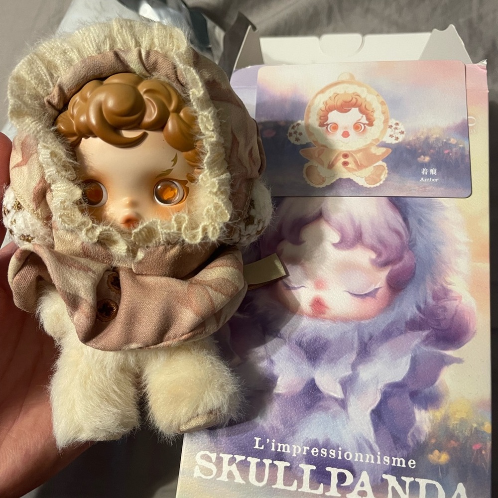 Pop Mart Skull Panda (Amber)